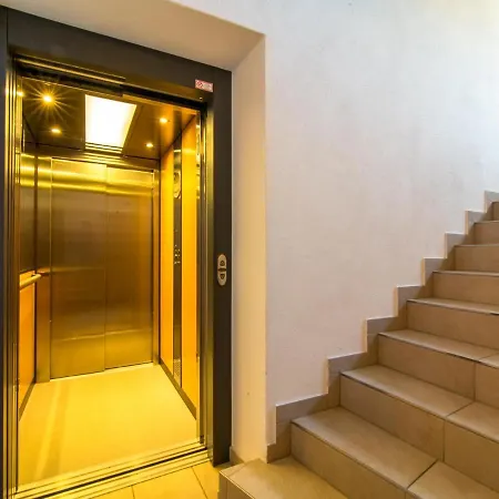 Monekwie * 韦斯滕多夫